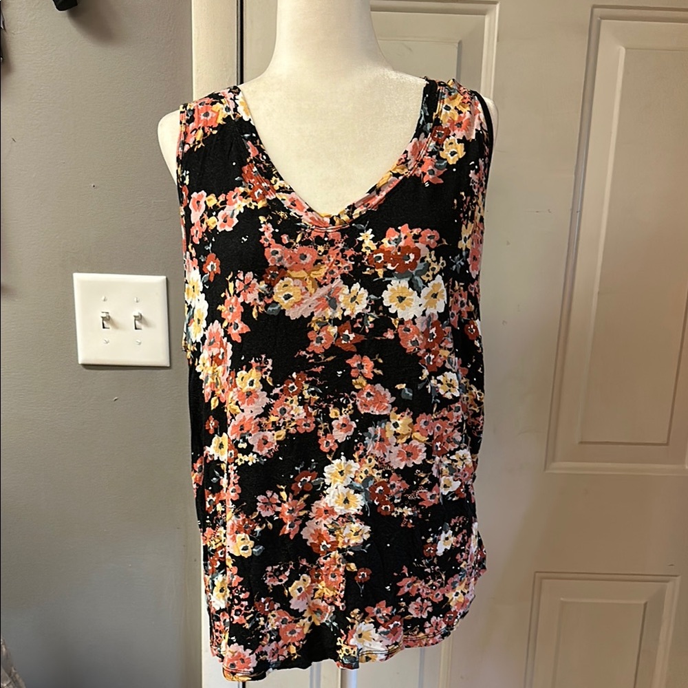 Maurices Black and Pink Floral Sleeveless Tank Top